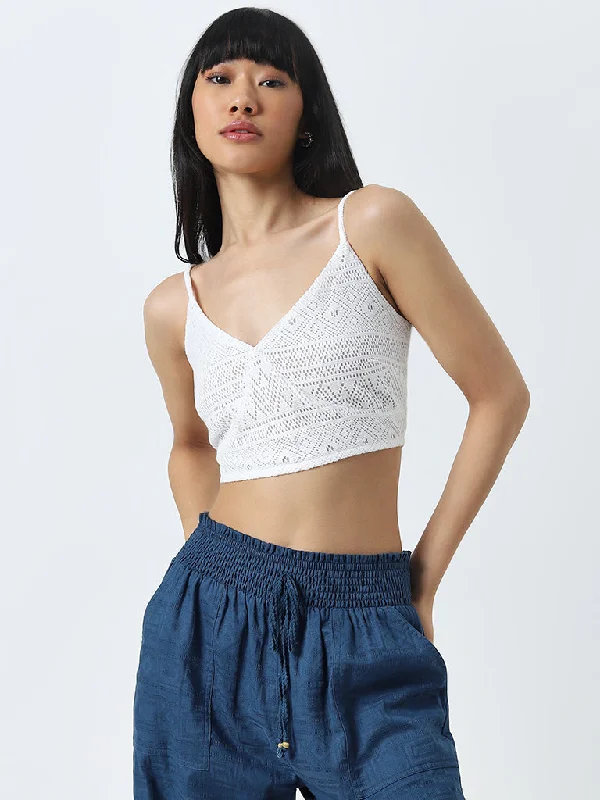 Bombay Paisley White Knit-Textured Crop Top Zippered Buttoned Snapped