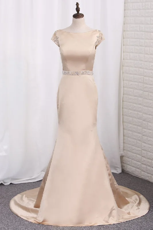 Sexy Open Back Wedding Dresses Bateau Mermaid Satin With Beading Tunics Chic elegant