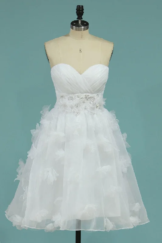 Short Sweetheart With Handmade Flowers White Wedding Dress Beaded Tunics Prom sequined