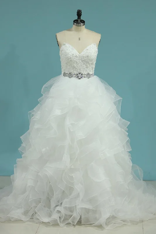 Sweetheart A Line Tulle Wedding Dresses With Applique And Sash Tunics Trendy modern