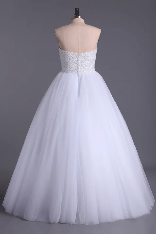 Sweetheart Ball Gown Wedding Dresses Tulle Floor Length With Beading Tunics Practical easy-care