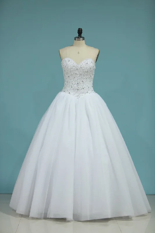 Sweetheart Bridal Dresses Ball Gown Tulle White Zipper Back Floor-Length Halter Neckline Beach